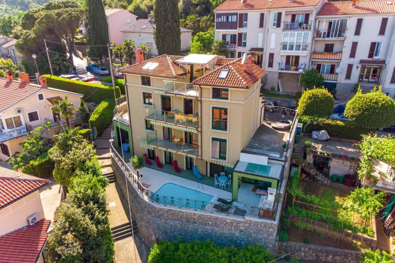 Lux Apartmán *